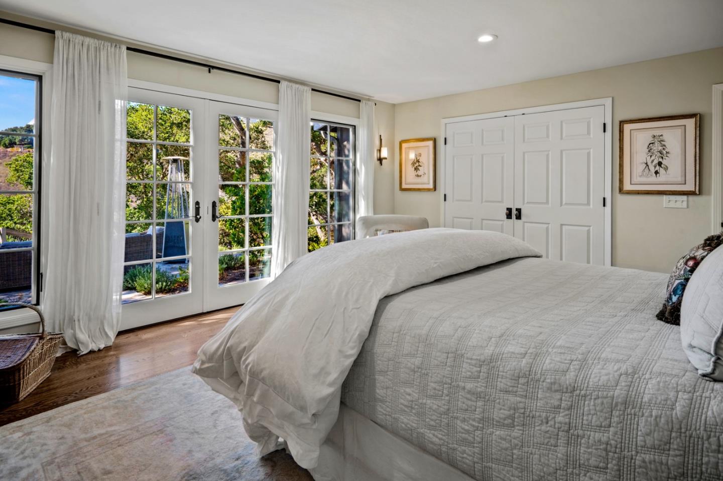 Detail Gallery Image 14 of 30 For 196 Laurel Dr, Carmel Valley,  CA 93924 - 4 Beds | 3/1 Baths