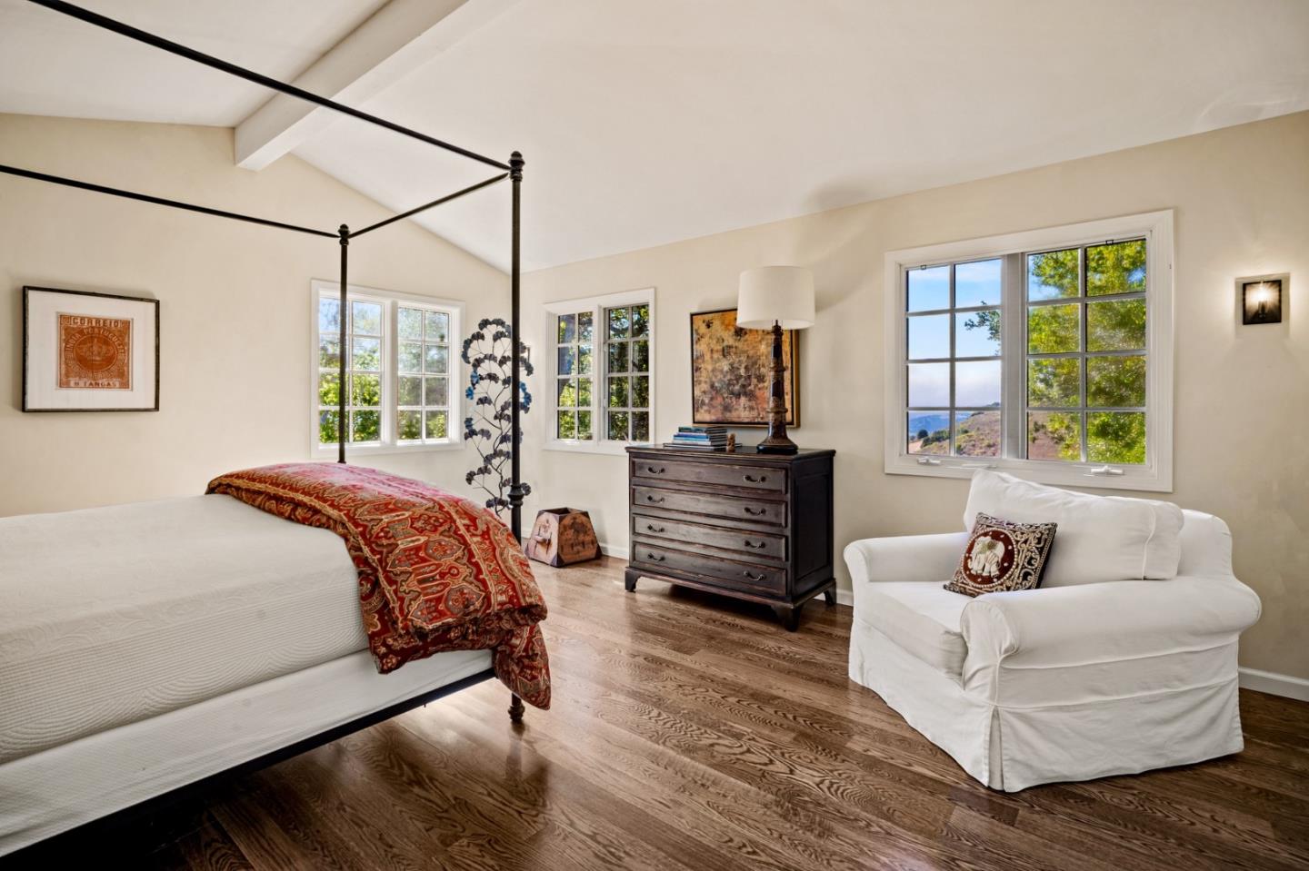 Detail Gallery Image 17 of 30 For 196 Laurel Dr, Carmel Valley,  CA 93924 - 4 Beds | 3/1 Baths
