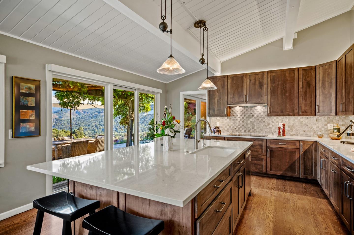 Detail Gallery Image 9 of 30 For 196 Laurel Dr, Carmel Valley,  CA 93924 - 4 Beds | 3/1 Baths