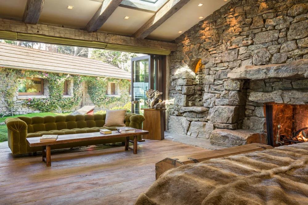 Detail Gallery Image 18 of 101 For 157, 163 Spindrift Rd, Carmel,  CA 93923 - 13 Beds | 13/4 Baths