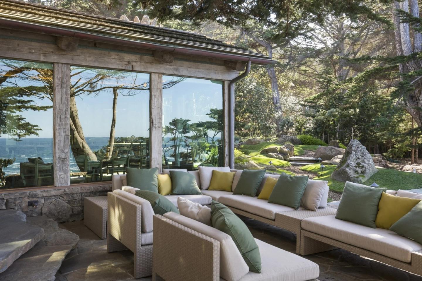 Detail Gallery Image 21 of 101 For 157, 163 Spindrift Rd, Carmel,  CA 93923 - 13 Beds | 13/4 Baths