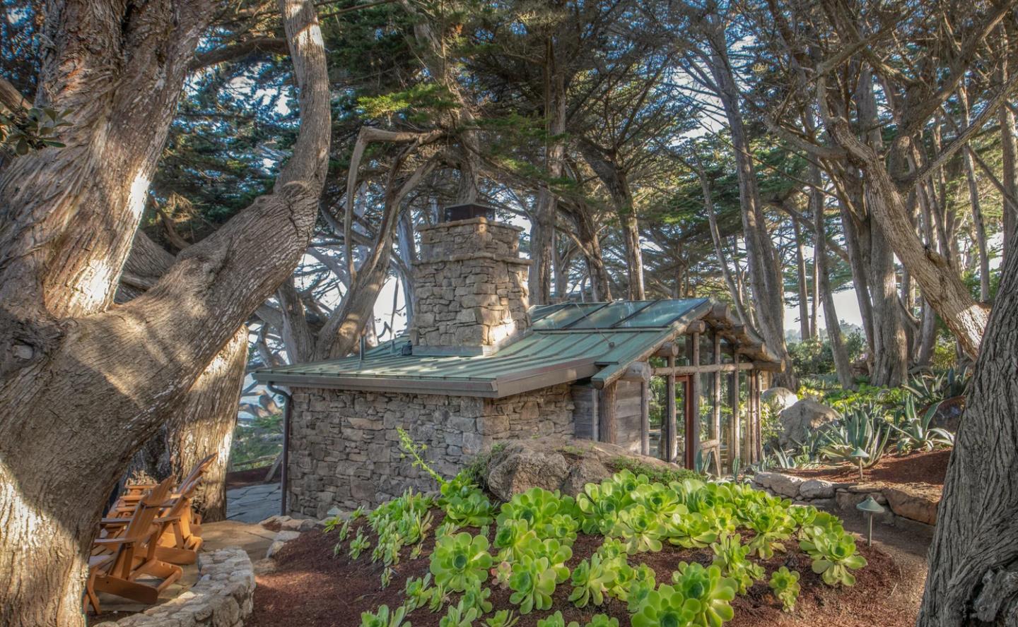 Detail Gallery Image 25 of 101 For 157, 163 Spindrift Rd, Carmel,  CA 93923 - 13 Beds | 13/4 Baths
