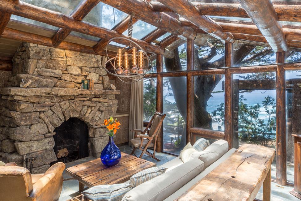 Detail Gallery Image 26 of 101 For 157, 163 Spindrift Rd, Carmel,  CA 93923 - 13 Beds | 13/4 Baths