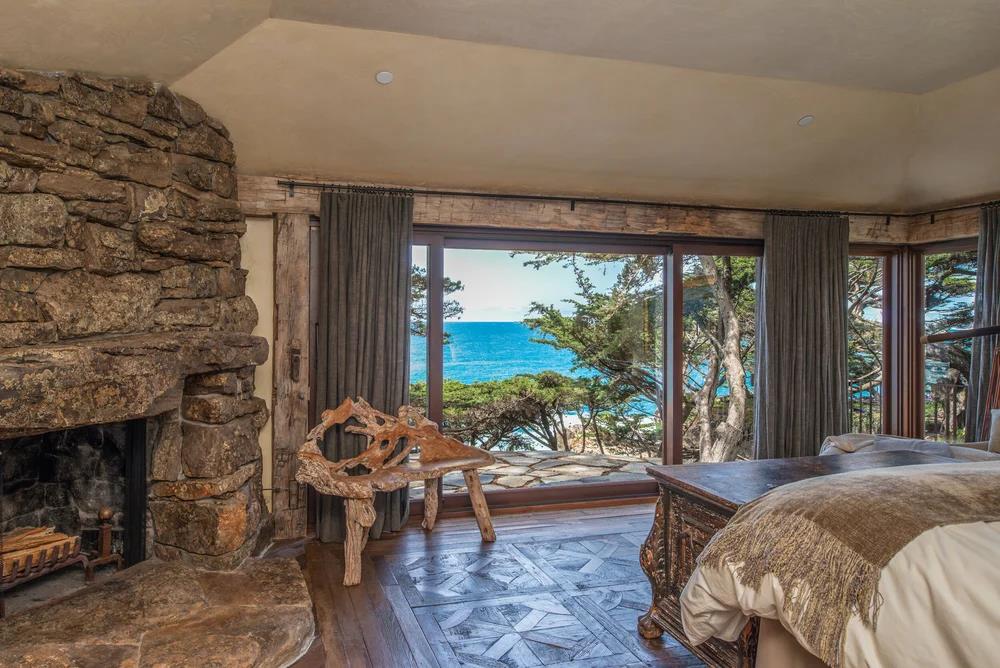 Detail Gallery Image 34 of 101 For 157, 163 Spindrift Rd, Carmel,  CA 93923 - 13 Beds | 13/4 Baths
