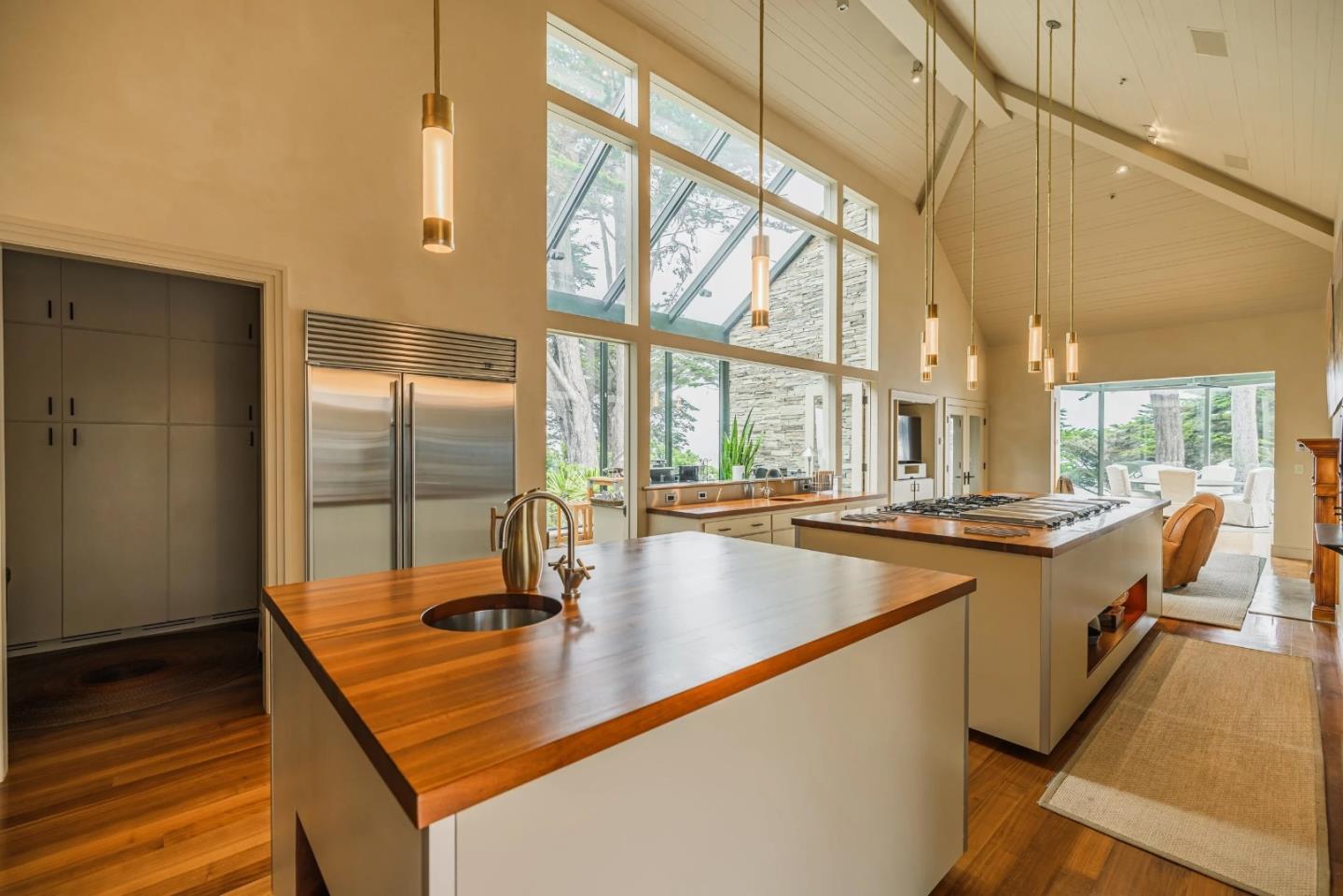 Detail Gallery Image 48 of 101 For 157, 163 Spindrift Rd, Carmel,  CA 93923 - 13 Beds | 13/4 Baths