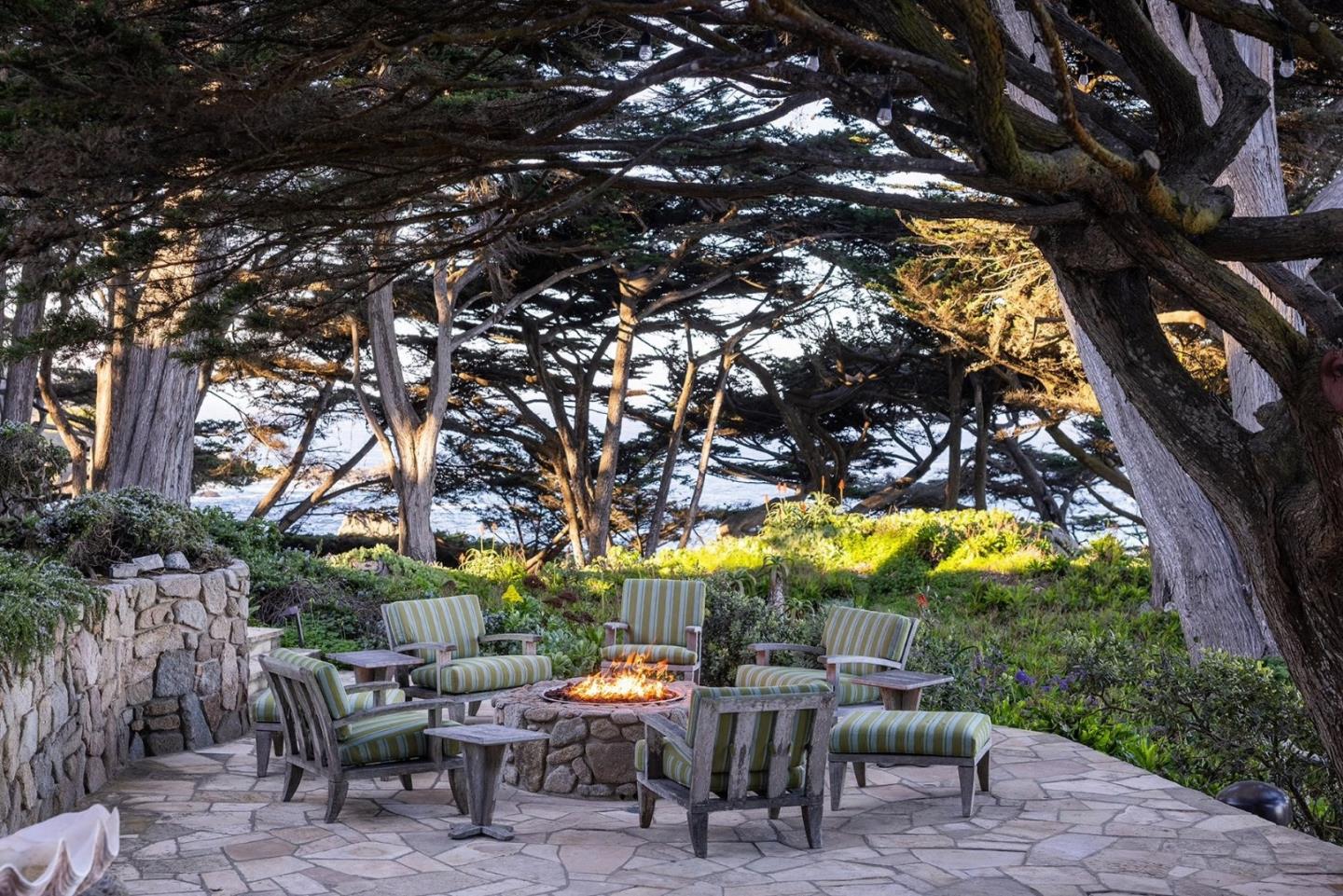 Detail Gallery Image 76 of 101 For 157, 163 Spindrift Rd, Carmel,  CA 93923 - 13 Beds | 13/4 Baths