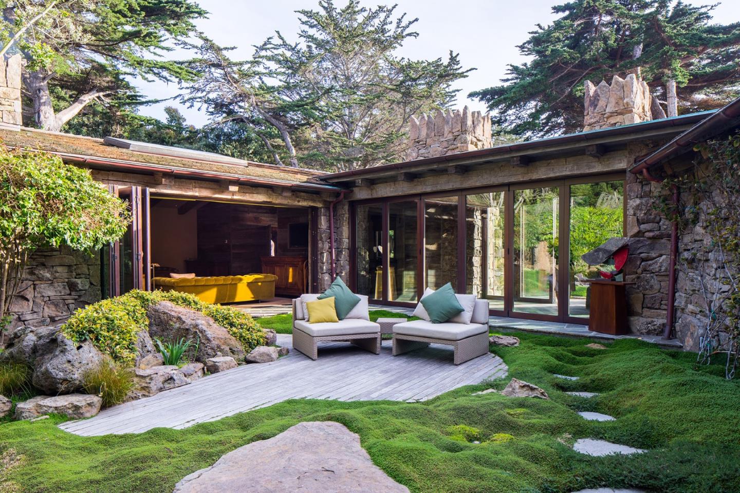 Detail Gallery Image 9 of 101 For 157, 163 Spindrift Rd, Carmel,  CA 93923 - 13 Beds | 13/4 Baths