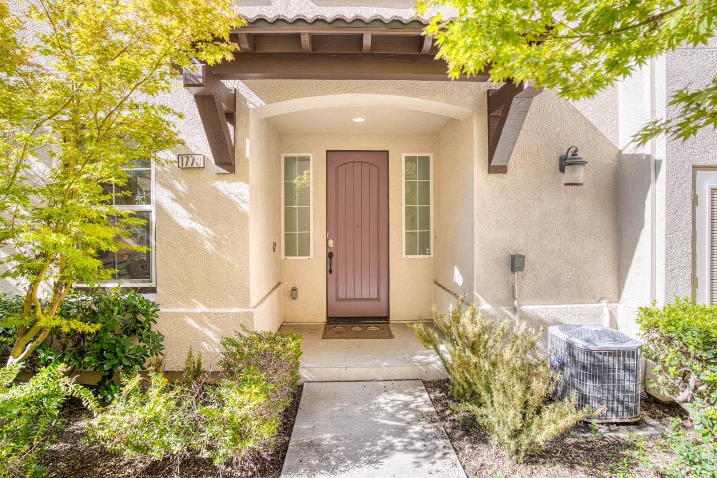 Detail Gallery Image 41 of 55 For 1773 Hillebrant Pl, Santa Clara,  CA 95050 - 3 Beds | 3/1 Baths