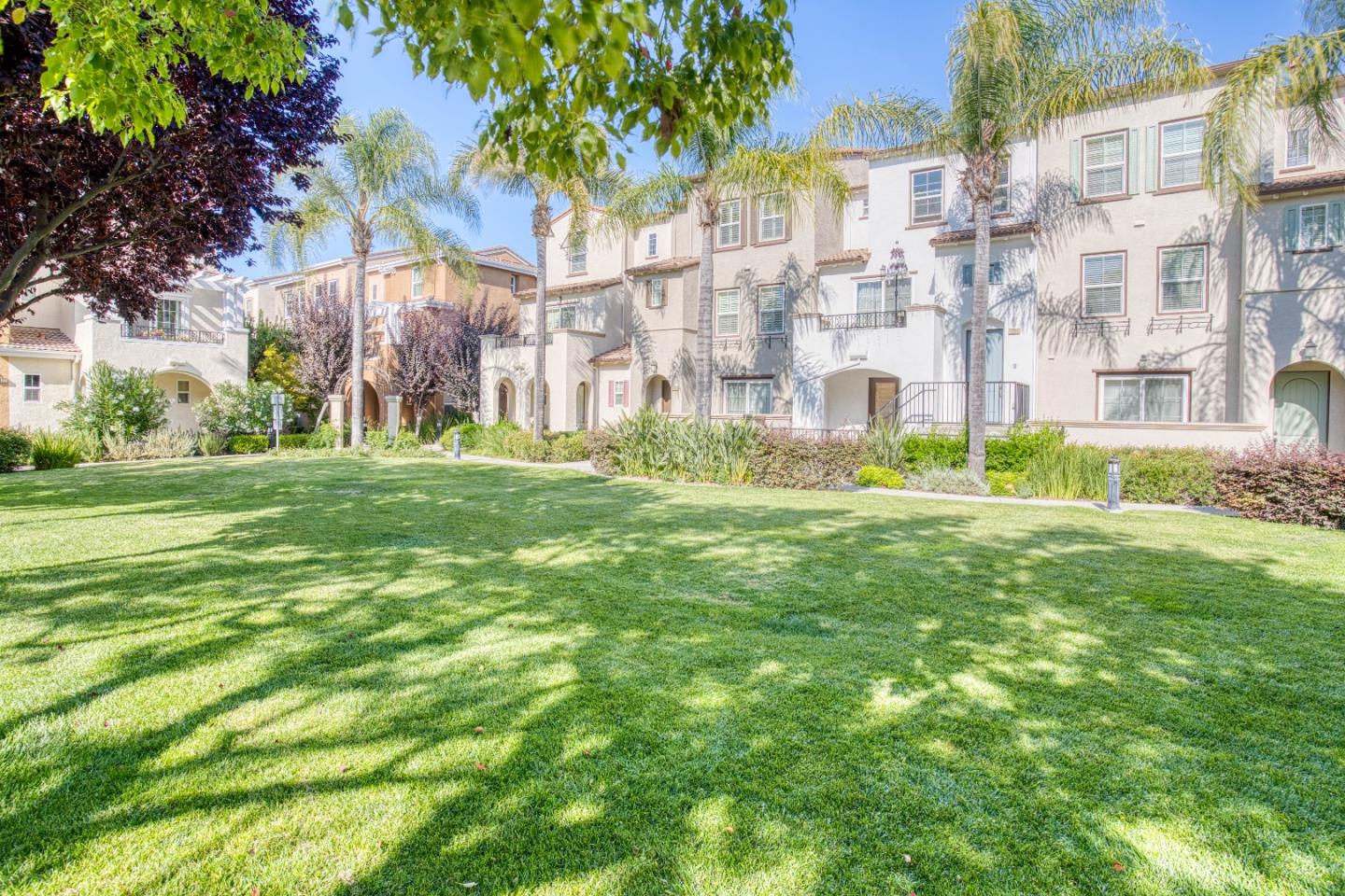 Detail Gallery Image 48 of 55 For 1773 Hillebrant Pl, Santa Clara,  CA 95050 - 3 Beds | 3/1 Baths