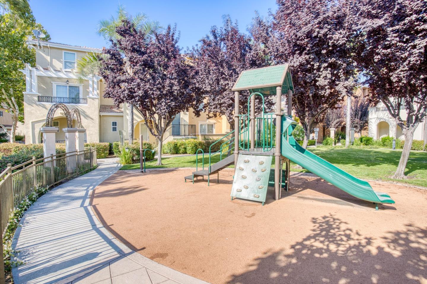 Detail Gallery Image 49 of 55 For 1773 Hillebrant Pl, Santa Clara,  CA 95050 - 3 Beds | 3/1 Baths