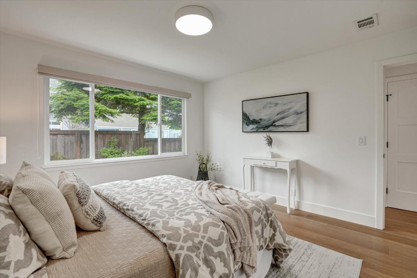Detail Gallery Image 21 of 38 For 552 Heathcliff Dr, Pacifica,  CA 94044 - 3 Beds | 1 Baths