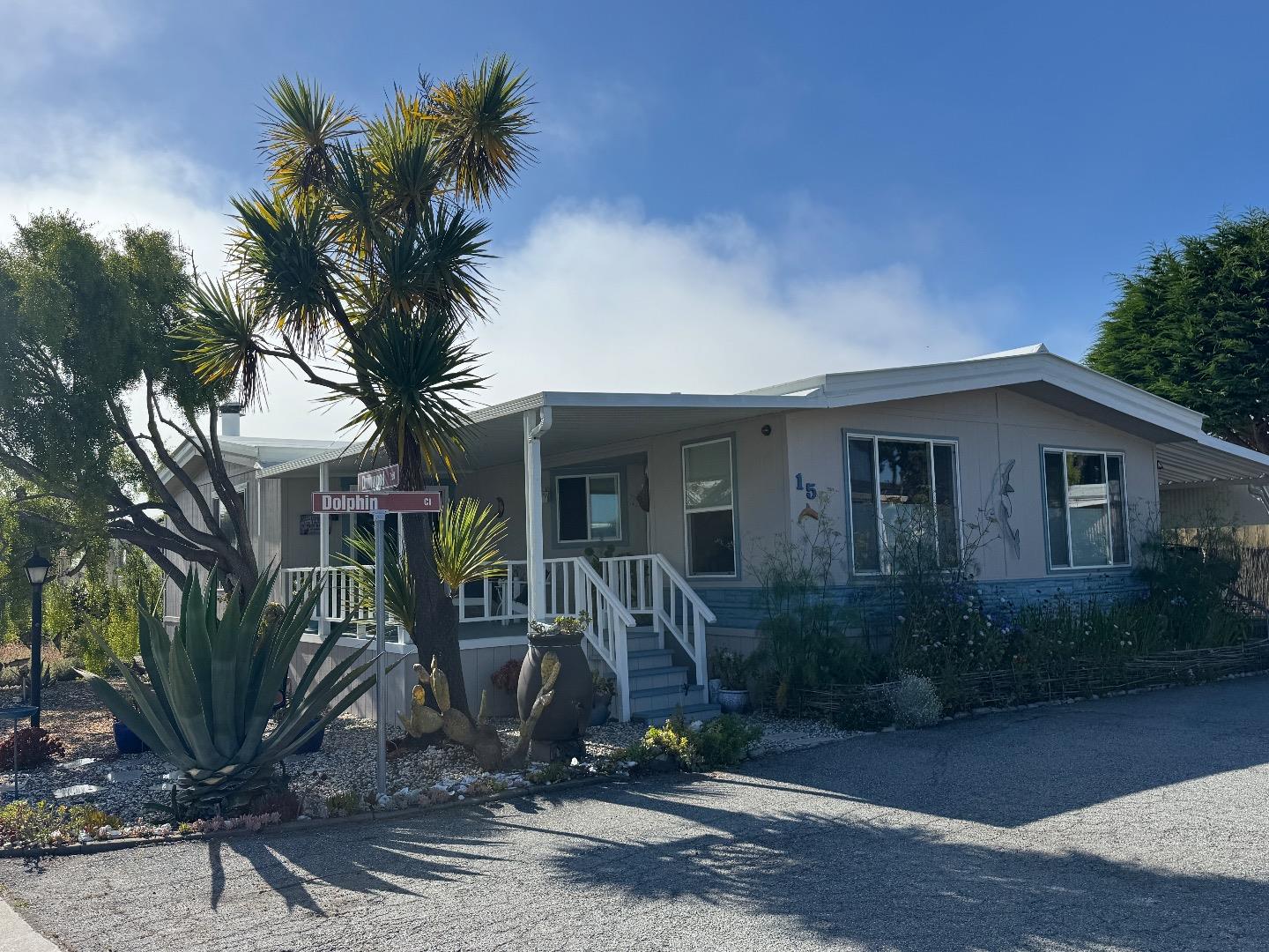 Detail Gallery Image 2 of 21 For 15 Dolphin Ct #15,  Half Moon Bay,  CA 94019 - 2 Beds | 2 Baths