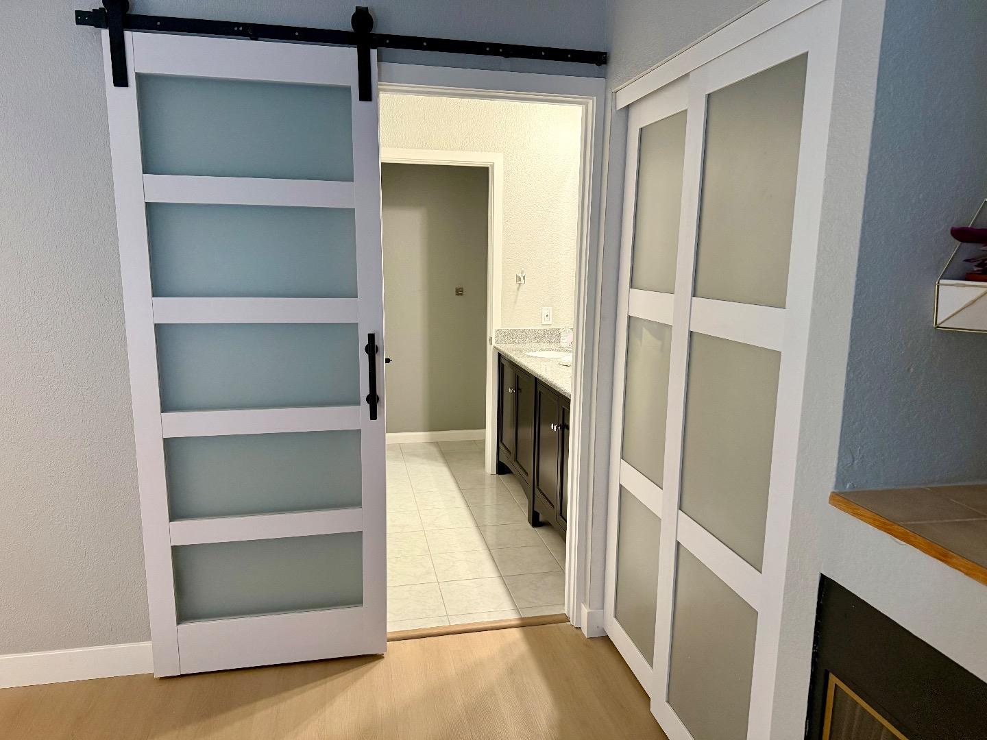 Detail Gallery Image 16 of 28 For 421 Sierra Vista Ave #7,  Mountain View,  CA 94043 - 3 Beds | 2/1 Baths