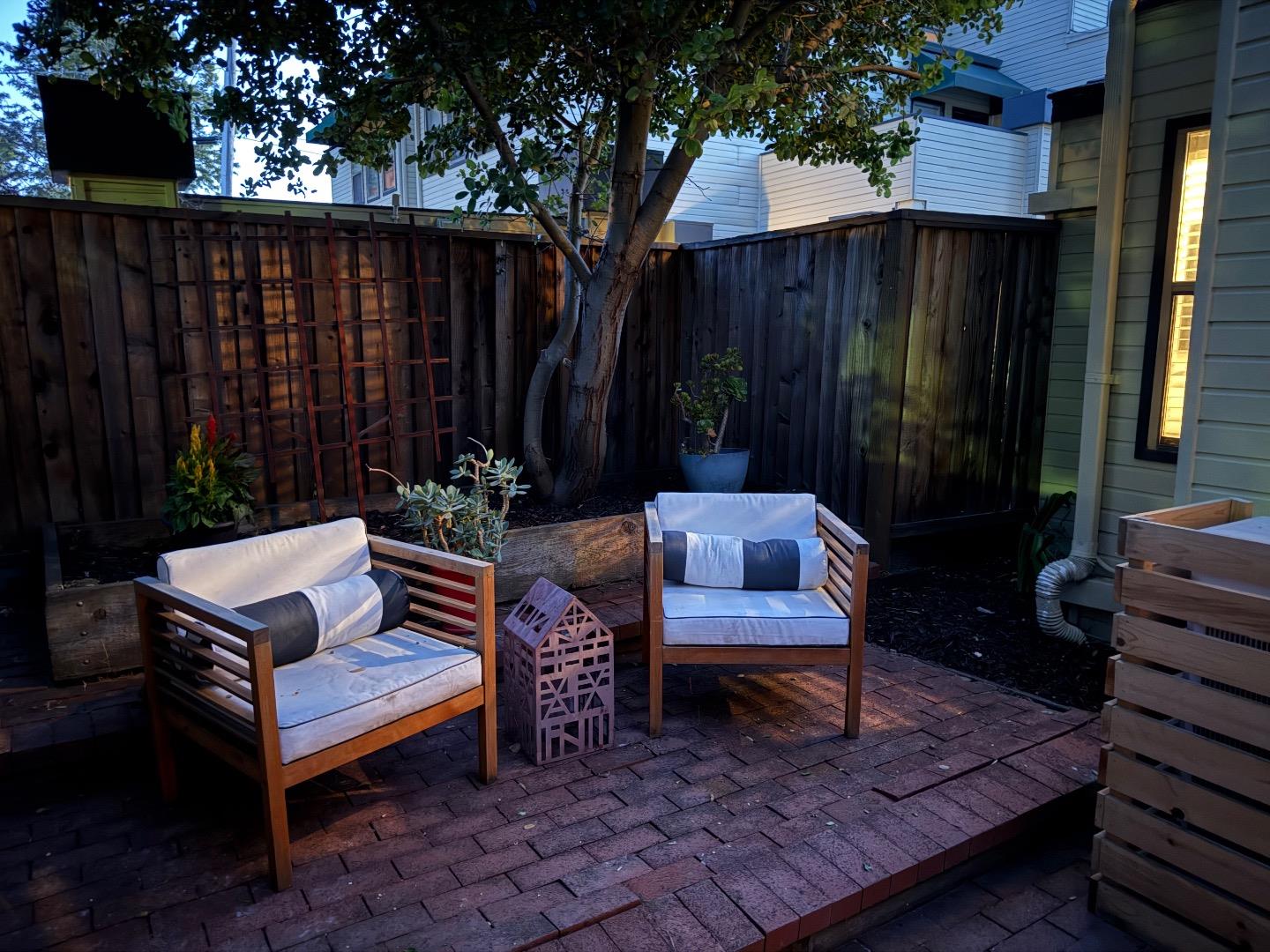 Detail Gallery Image 26 of 28 For 421 Sierra Vista Ave #7,  Mountain View,  CA 94043 - 3 Beds | 2/1 Baths