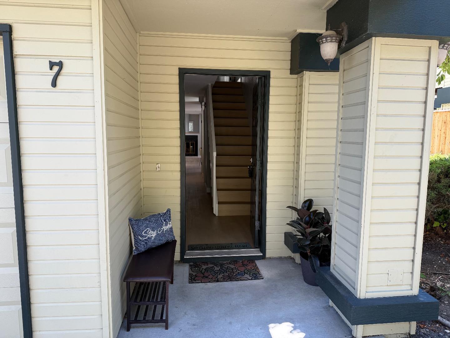Detail Gallery Image 27 of 28 For 421 Sierra Vista Ave #7,  Mountain View,  CA 94043 - 3 Beds | 2/1 Baths