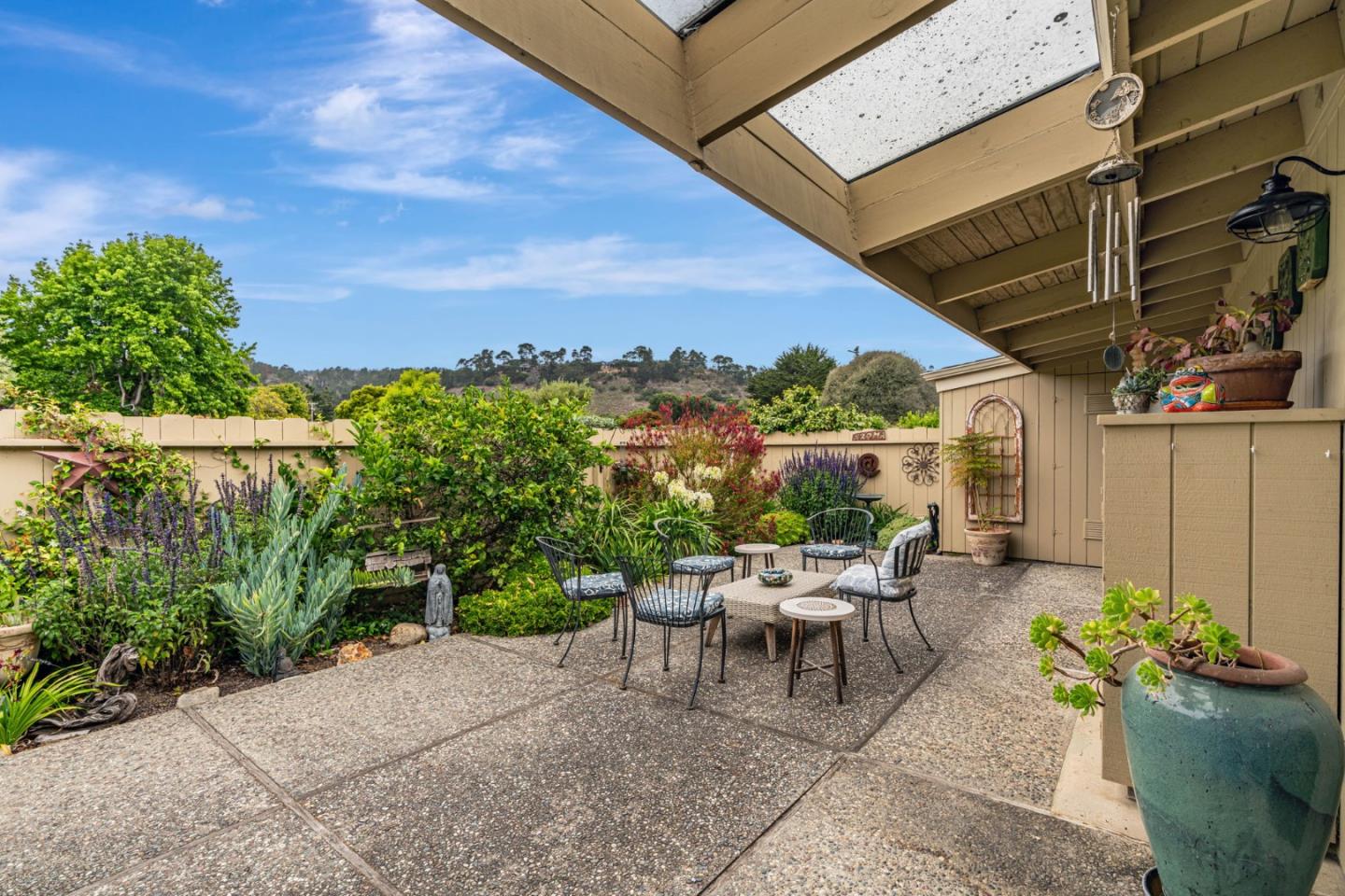 Detail Gallery Image 17 of 22 For 46 Hacienda Carmel, Carmel,  CA 93923 - 2 Beds | 2 Baths