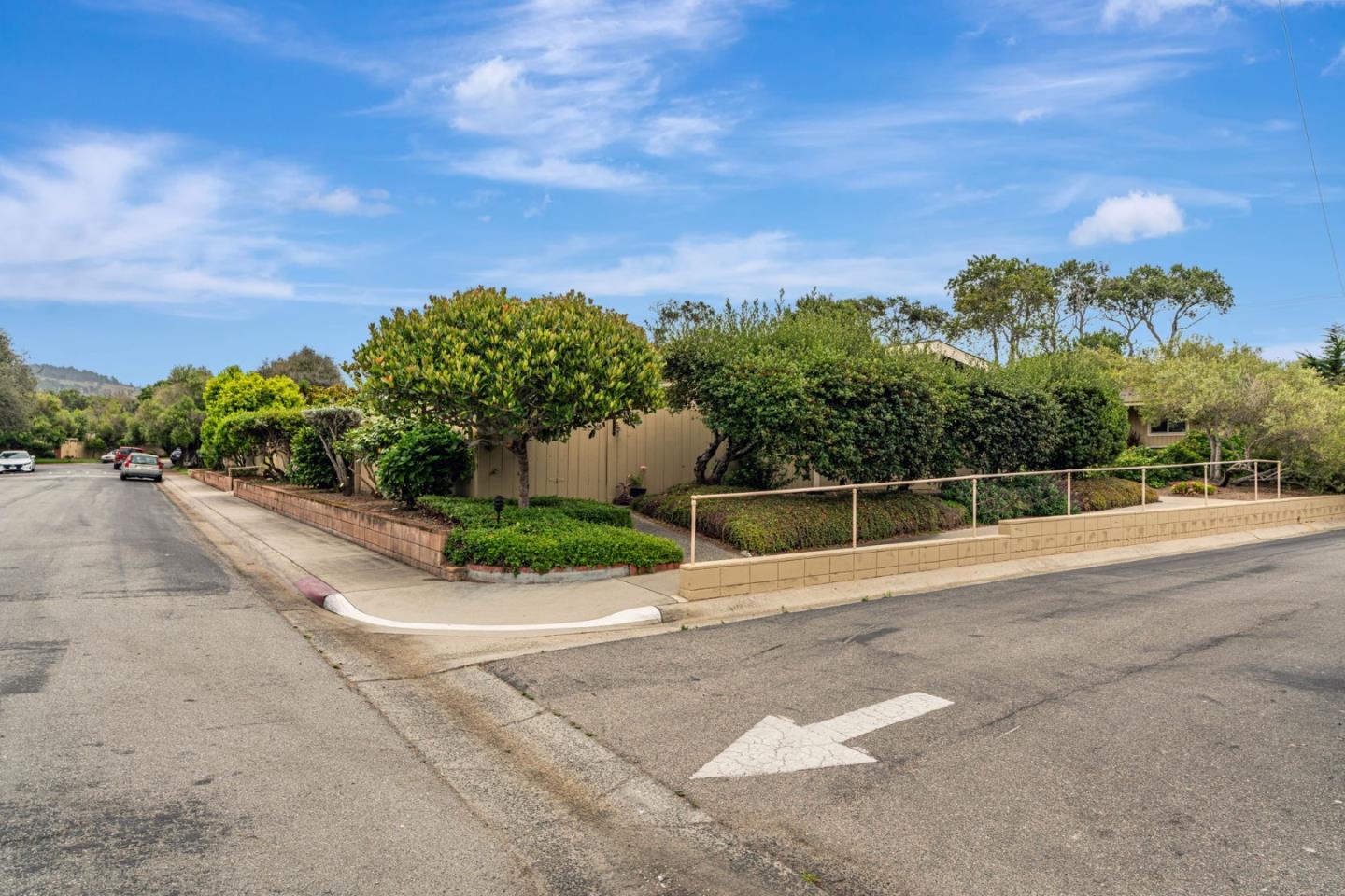 Detail Gallery Image 19 of 22 For 46 Hacienda Carmel, Carmel,  CA 93923 - 2 Beds | 2 Baths
