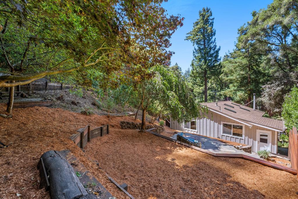 Detail Gallery Image 25 of 38 For 794 Cathedral Dr, Aptos,  CA 95003 - 2 Beds | 3 Baths