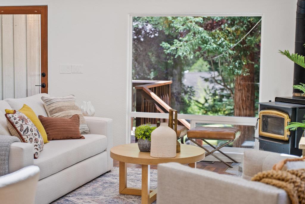 Detail Gallery Image 4 of 38 For 794 Cathedral Dr, Aptos,  CA 95003 - 2 Beds | 3 Baths