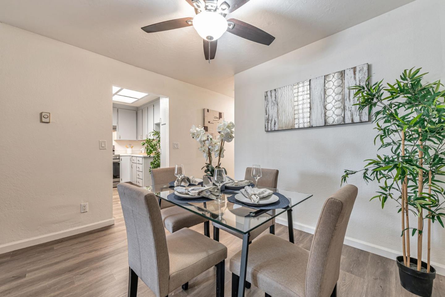 Detail Gallery Image 20 of 37 For 1427 Alma Loop, San Jose,  CA 95125 - 2 Beds | 2 Baths