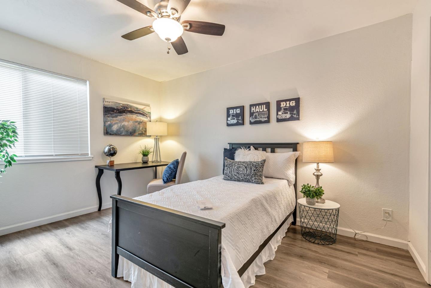 Detail Gallery Image 22 of 37 For 1427 Alma Loop, San Jose,  CA 95125 - 2 Beds | 2 Baths