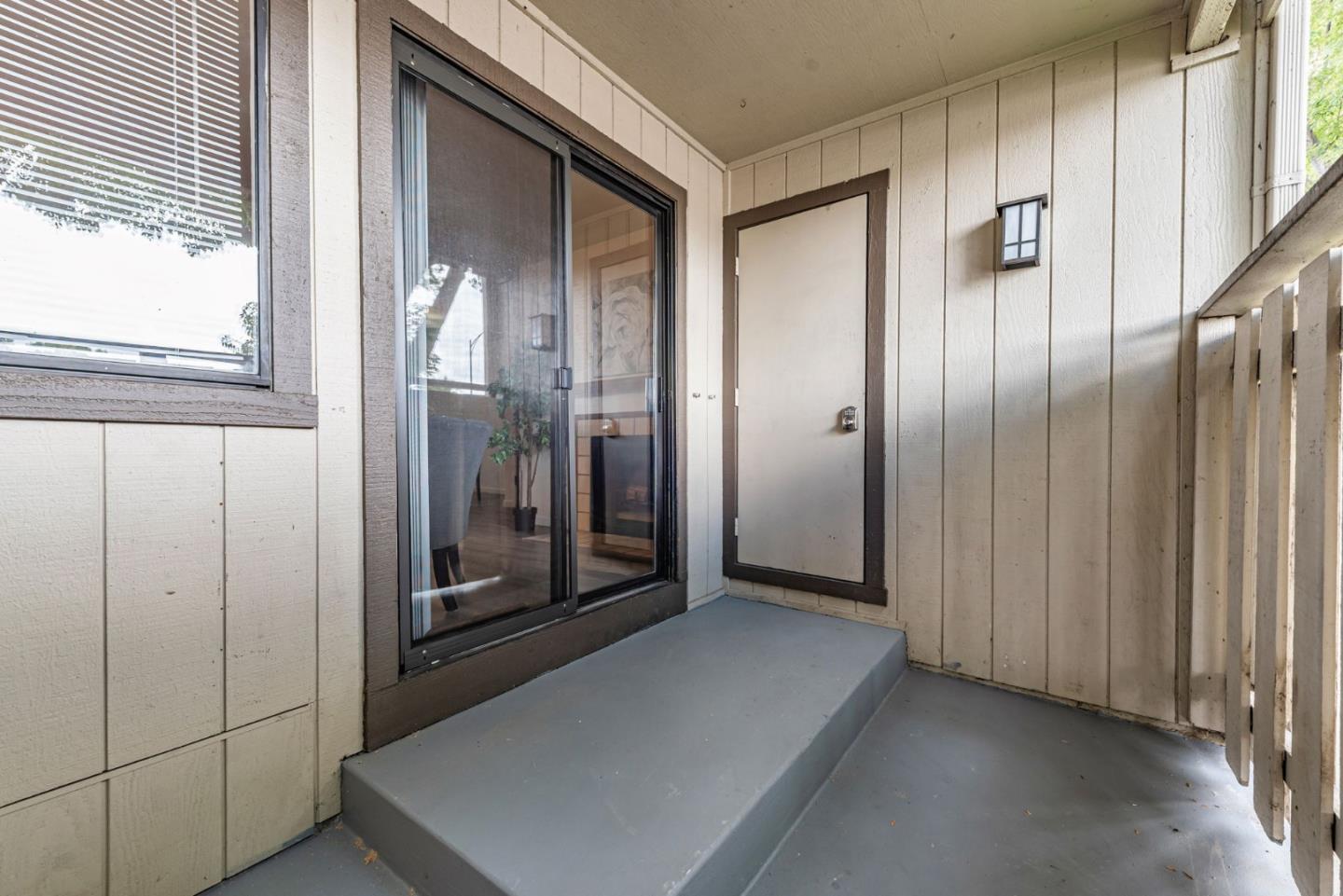 Detail Gallery Image 35 of 37 For 1427 Alma Loop, San Jose,  CA 95125 - 2 Beds | 2 Baths