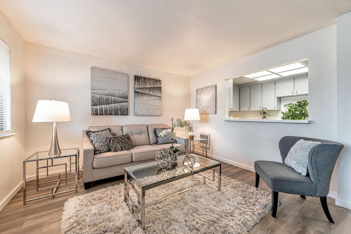 Detail Gallery Image 9 of 37 For 1427 Alma Loop, San Jose,  CA 95125 - 2 Beds | 2 Baths