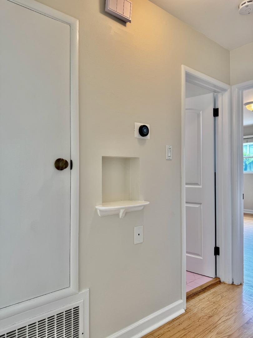 Detail Gallery Image 10 of 27 For 31 Crestview Ave, Daly City,  CA 94015 - 3 Beds | 2 Baths