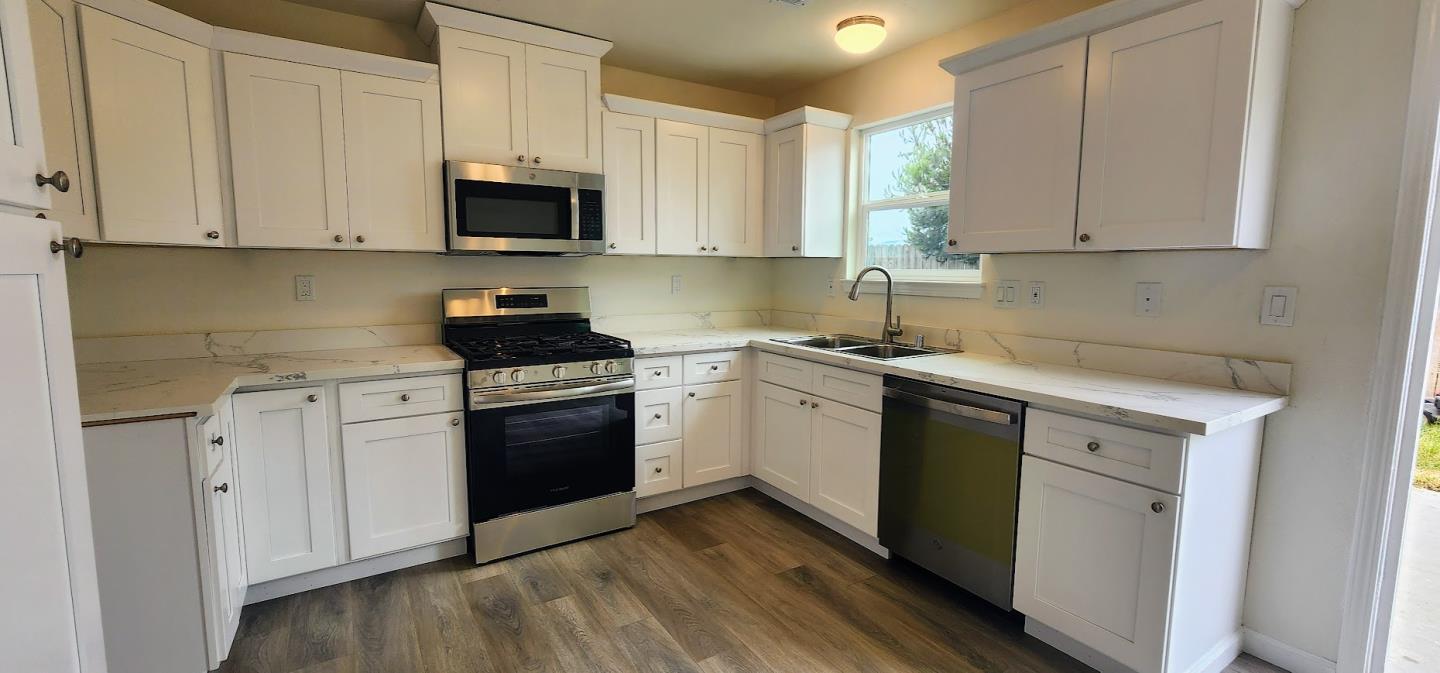 Detail Gallery Image 6 of 21 For 25910 Roosevelt St, Chualar,  CA 93925 - 4 Beds | 2 Baths