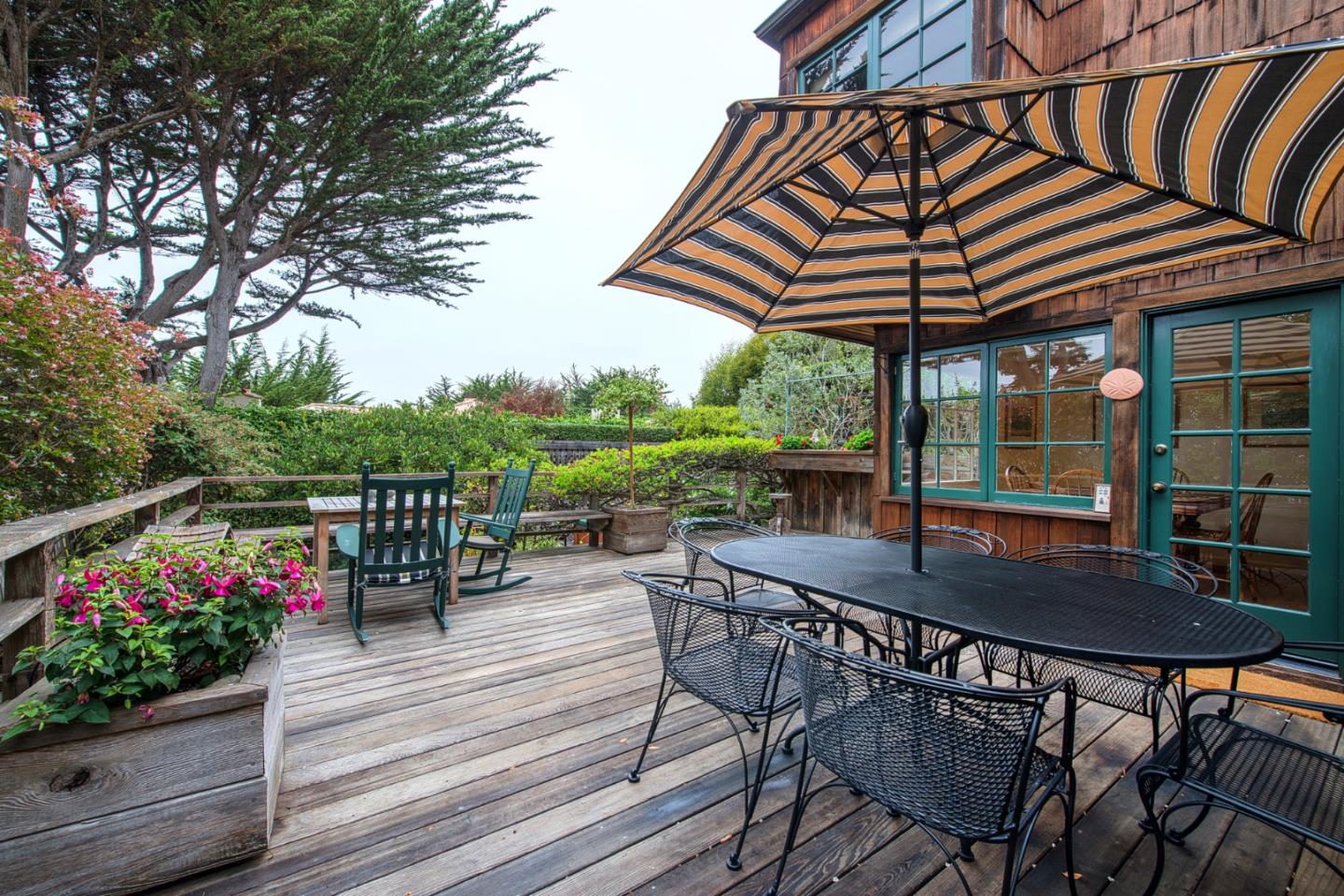 Detail Gallery Image 14 of 15 For 2381 San Antonio Ave, Carmel,  CA 93923 - 3 Beds | 2/1 Baths