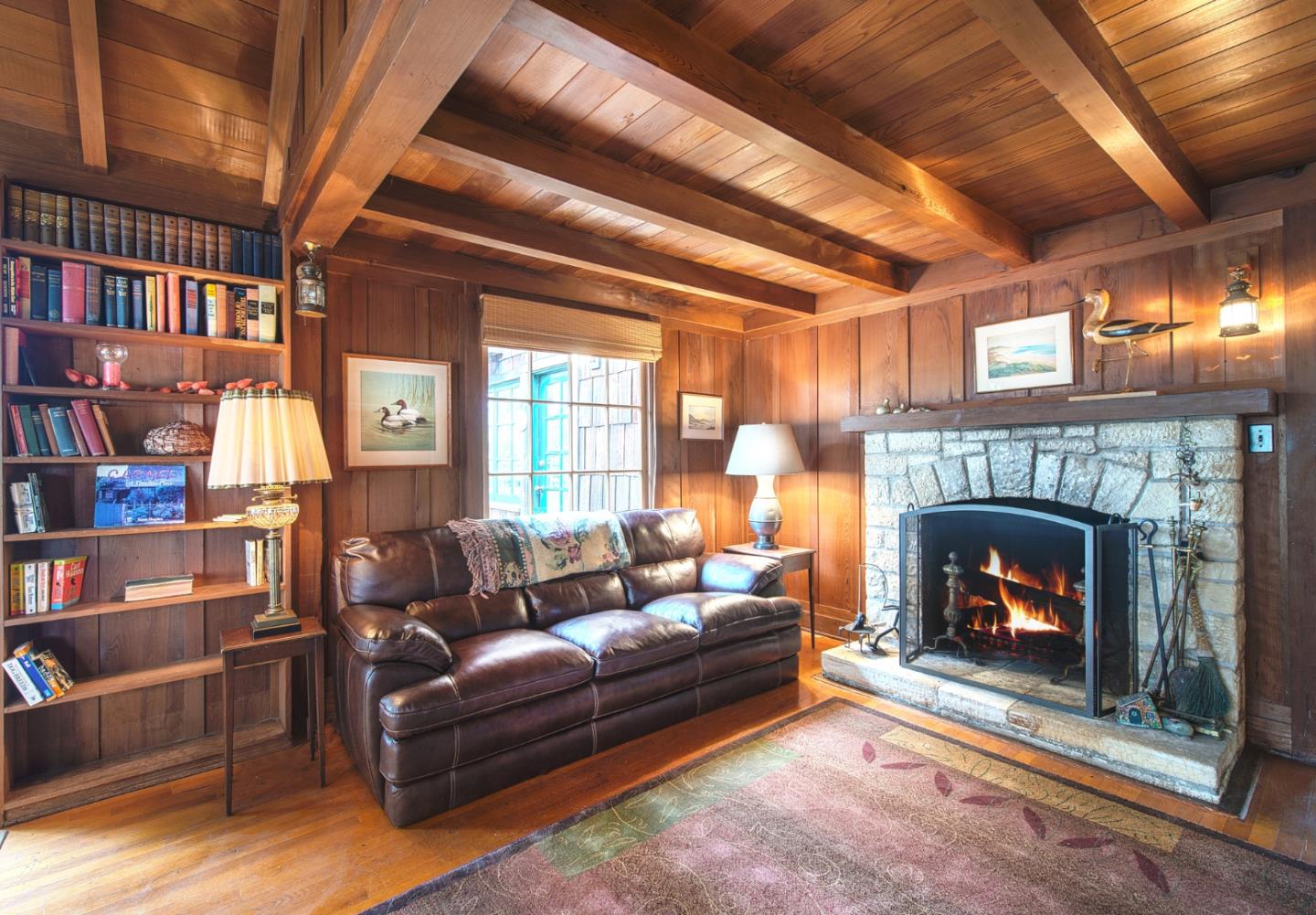 Detail Gallery Image 3 of 15 For 2381 San Antonio Ave, Carmel,  CA 93923 - 3 Beds | 2/1 Baths