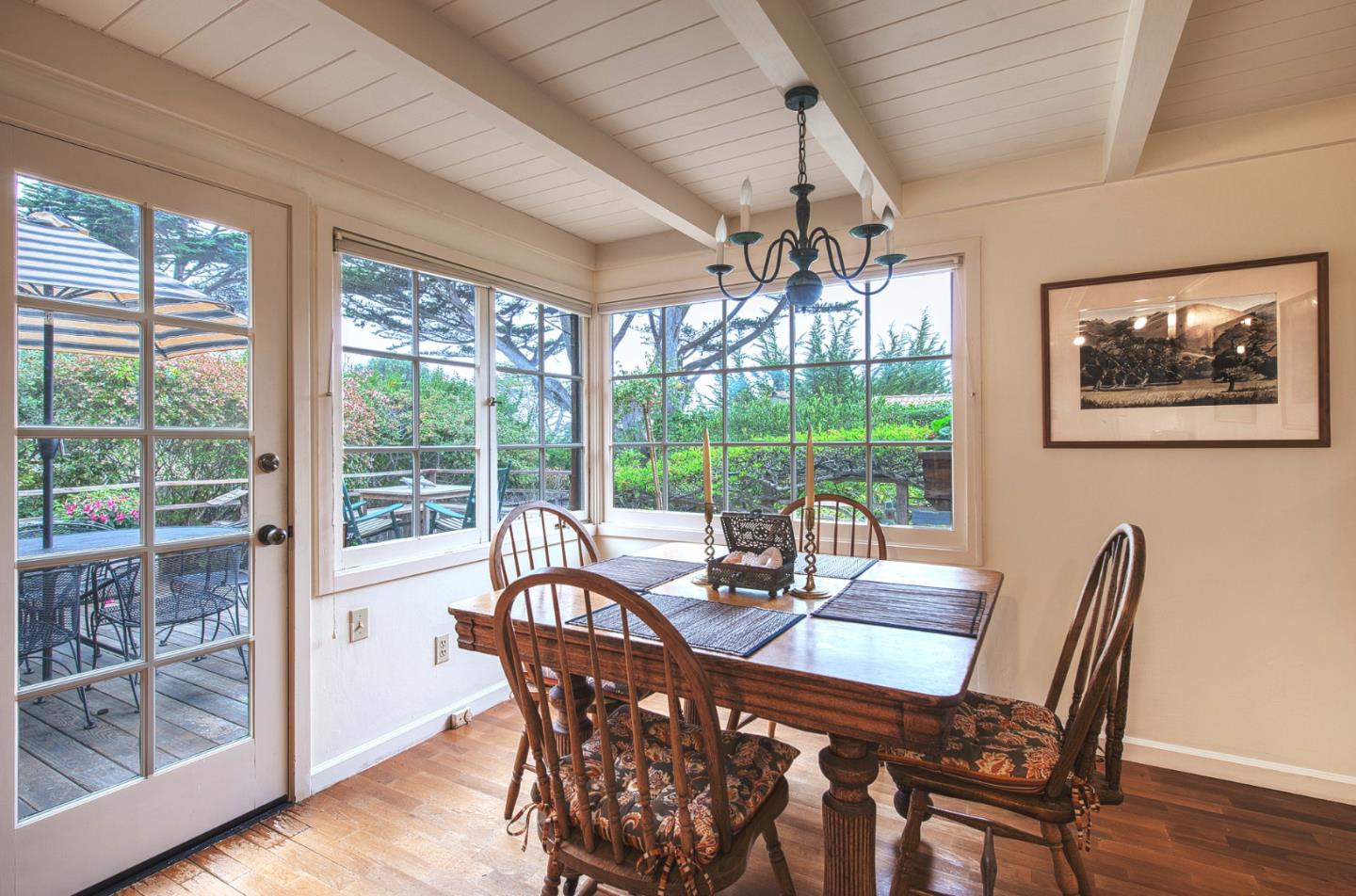 Detail Gallery Image 6 of 15 For 2381 San Antonio Ave, Carmel,  CA 93923 - 3 Beds | 2/1 Baths
