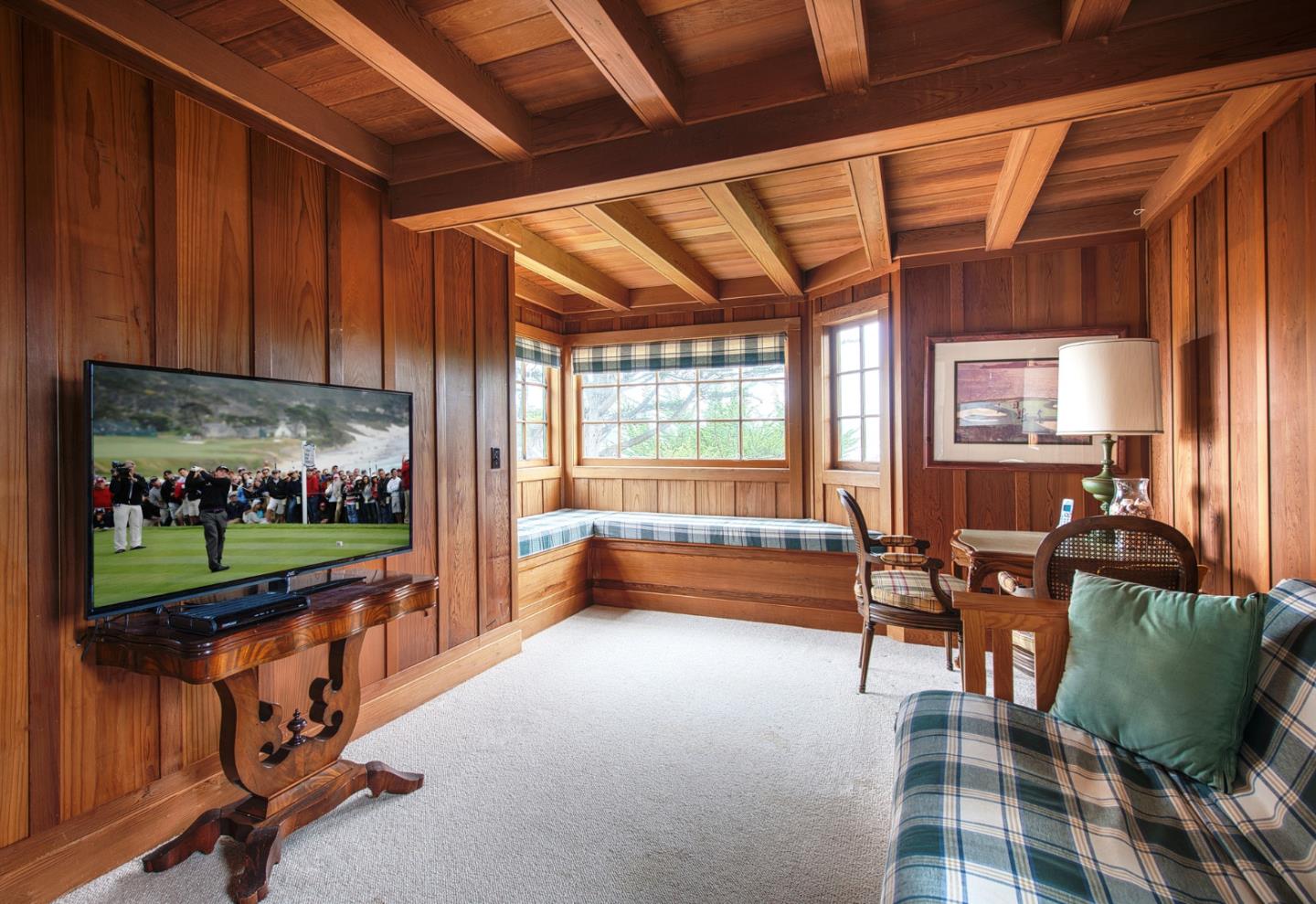 Detail Gallery Image 9 of 15 For 2381 San Antonio Ave, Carmel,  CA 93923 - 3 Beds | 2/1 Baths