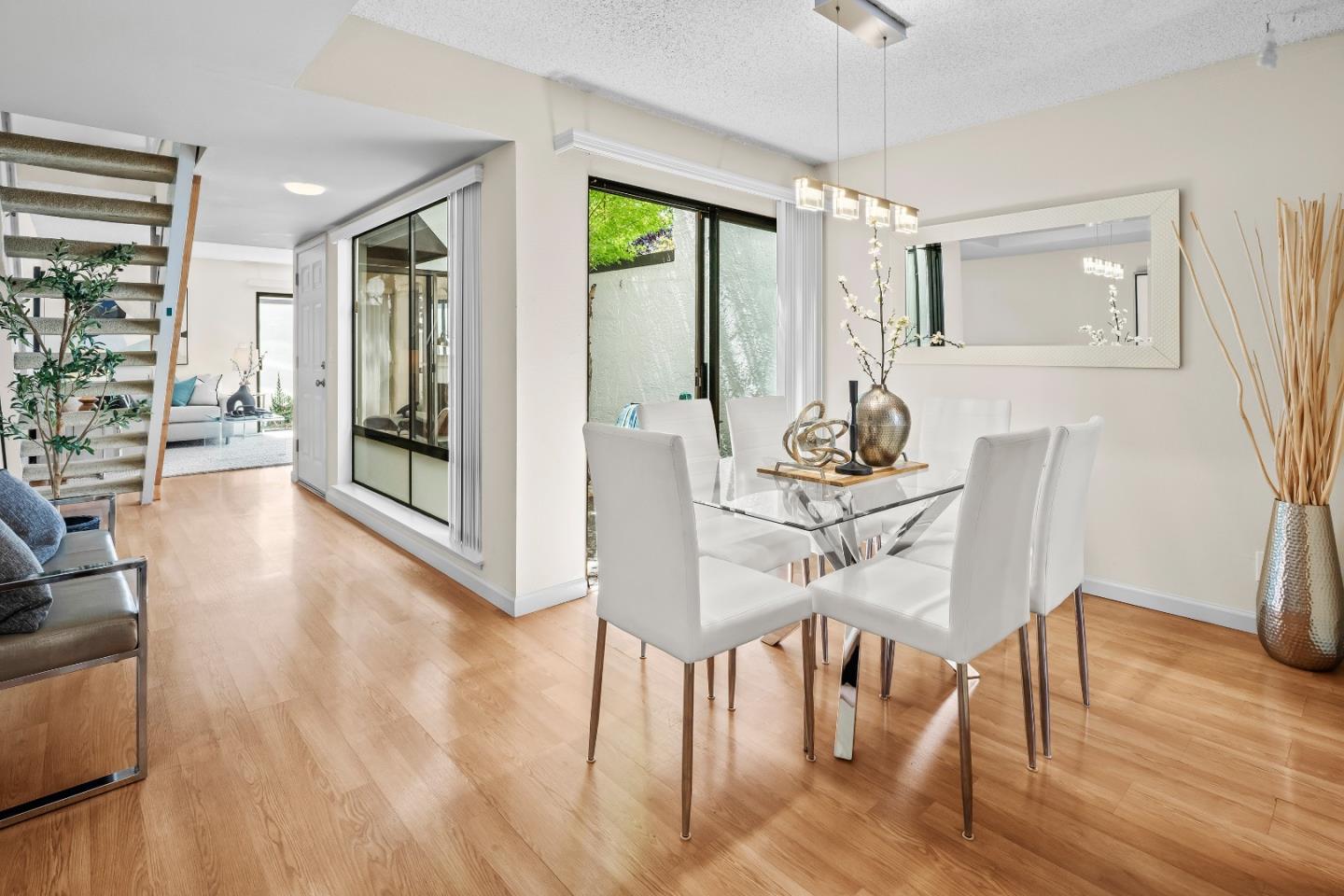 Detail Gallery Image 3 of 16 For 2001 Alameda De Las Pulgas #174,  San Mateo,  CA 94403 - 3 Beds | 2 Baths