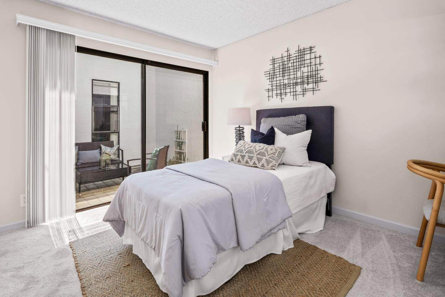 Detail Gallery Image 8 of 16 For 2001 Alameda De Las Pulgas #174,  San Mateo,  CA 94403 - 3 Beds | 2 Baths