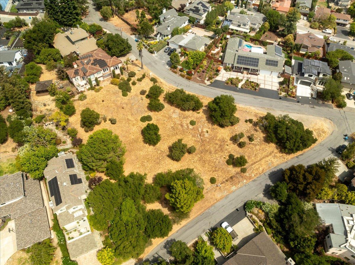 Detail Gallery Image 9 of 11 For 999 Glenmere Way, Redwood City,  CA 94062 - – Beds | – Baths