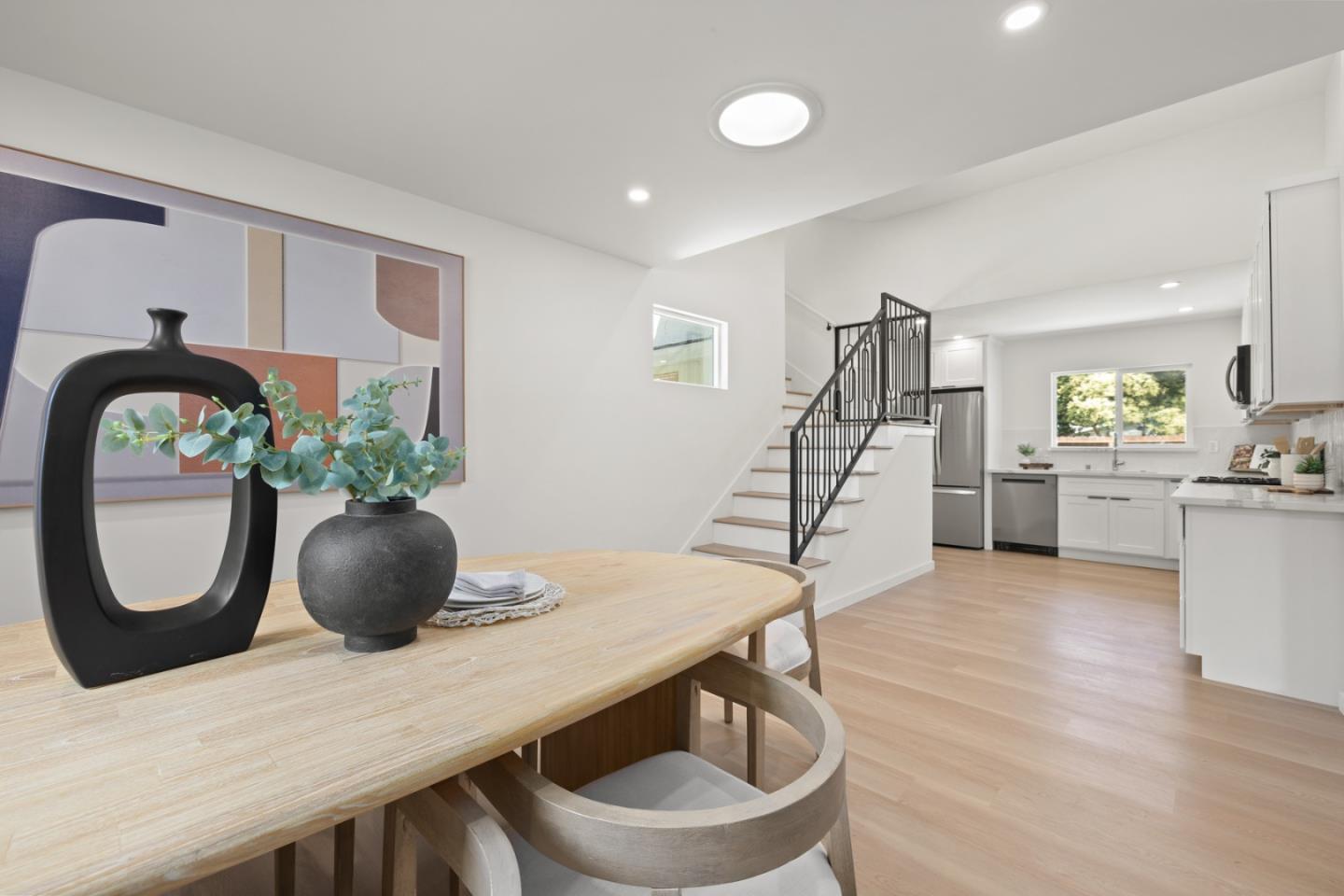 Detail Gallery Image 12 of 50 For 230 D St, Fremont,  CA 94536 - 5 Beds | 4/1 Baths