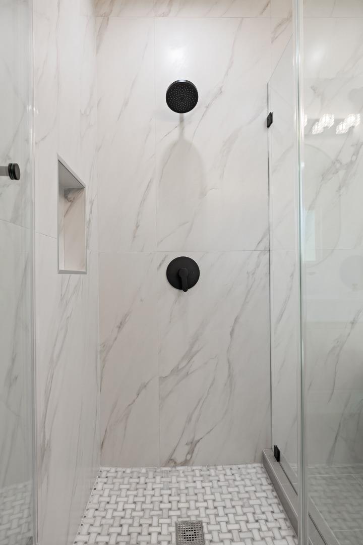 Detail Gallery Image 22 of 50 For 230 D St, Fremont,  CA 94536 - 5 Beds | 4/1 Baths