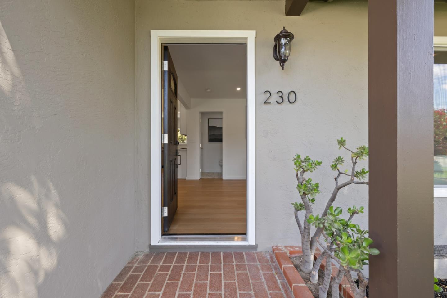 Detail Gallery Image 3 of 50 For 230 D St, Fremont,  CA 94536 - 5 Beds | 4/1 Baths