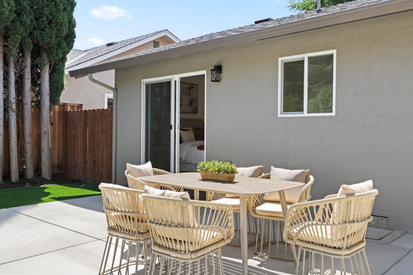 Detail Gallery Image 32 of 50 For 230 D St, Fremont,  CA 94536 - 5 Beds | 4/1 Baths