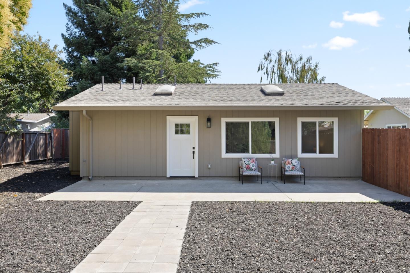 Detail Gallery Image 35 of 50 For 230 D St, Fremont,  CA 94536 - 5 Beds | 4/1 Baths