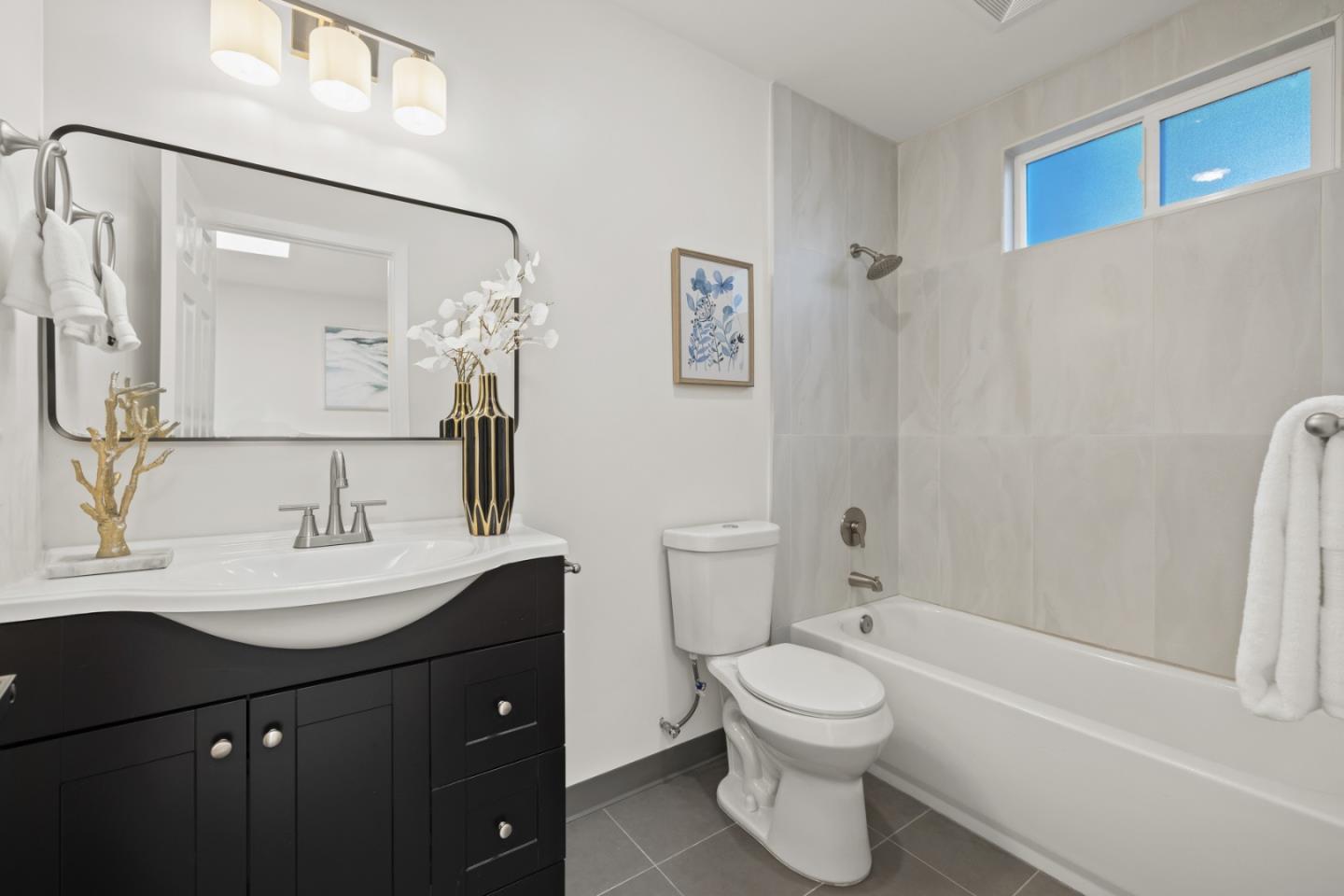 Detail Gallery Image 47 of 50 For 230 D St, Fremont,  CA 94536 - 5 Beds | 4/1 Baths