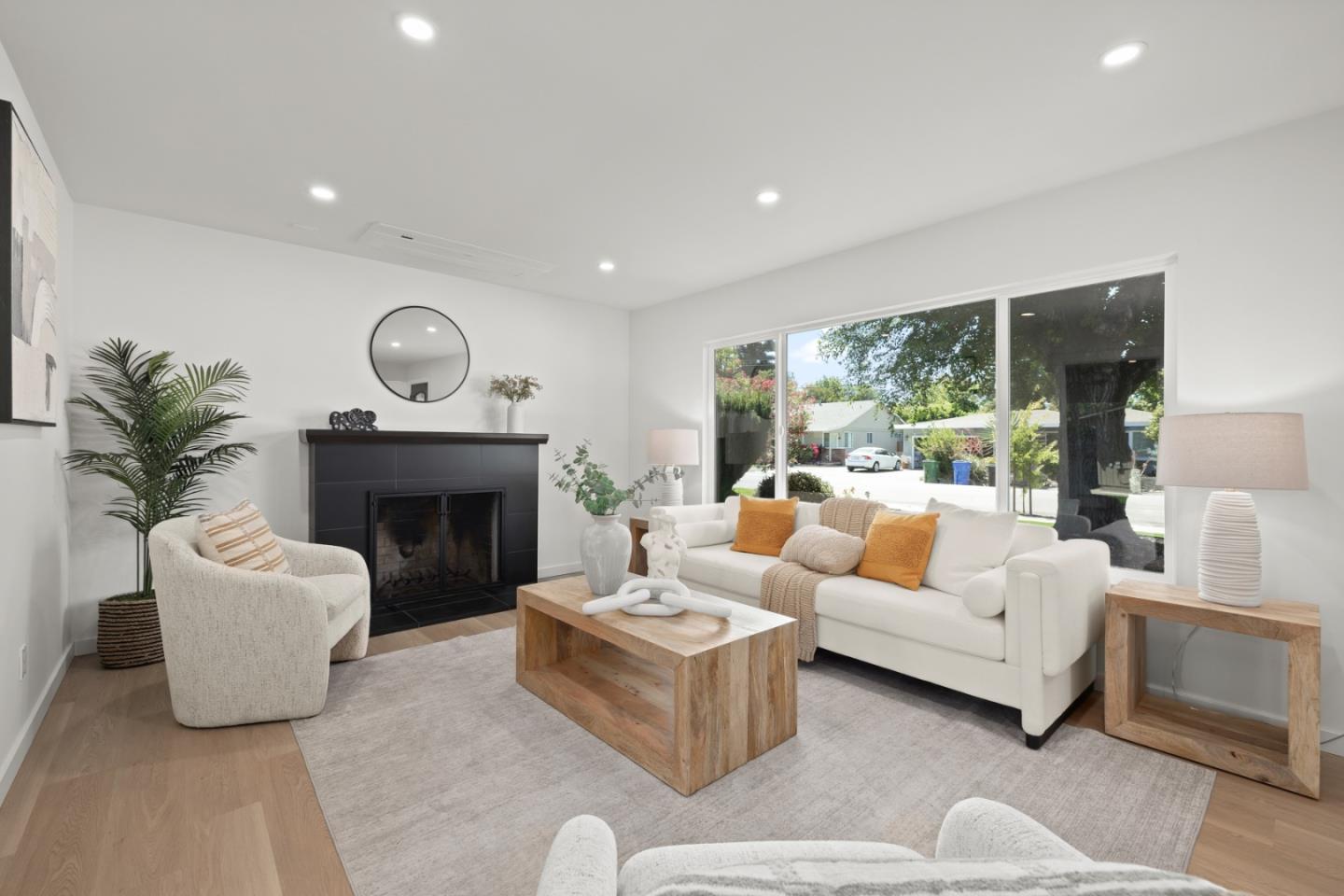 Detail Gallery Image 5 of 50 For 230 D St, Fremont,  CA 94536 - 5 Beds | 4/1 Baths