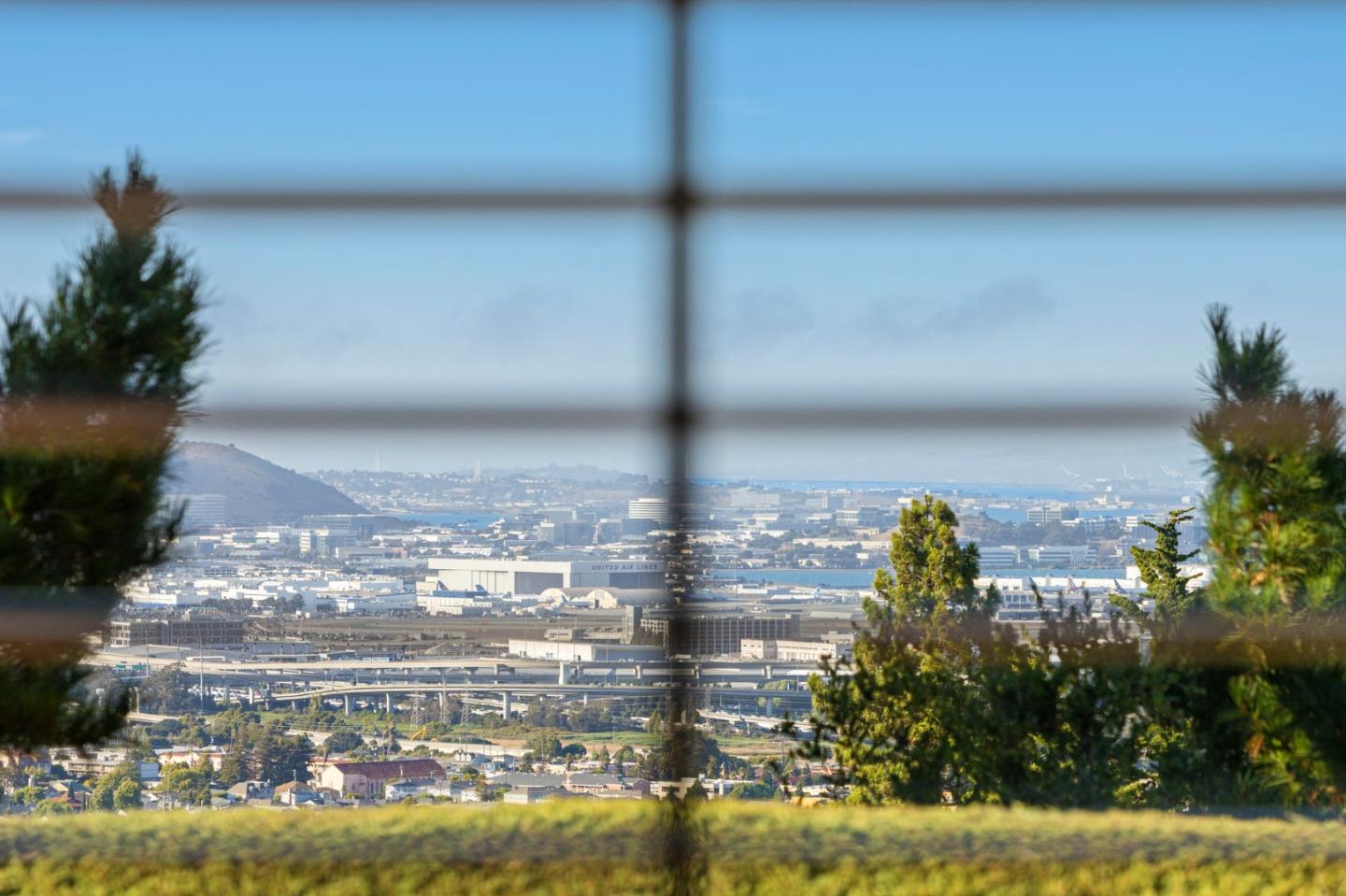 Detail Gallery Image 12 of 62 For 30 Conejo Dr, Millbrae,  CA 94030 - 3 Beds | 2 Baths