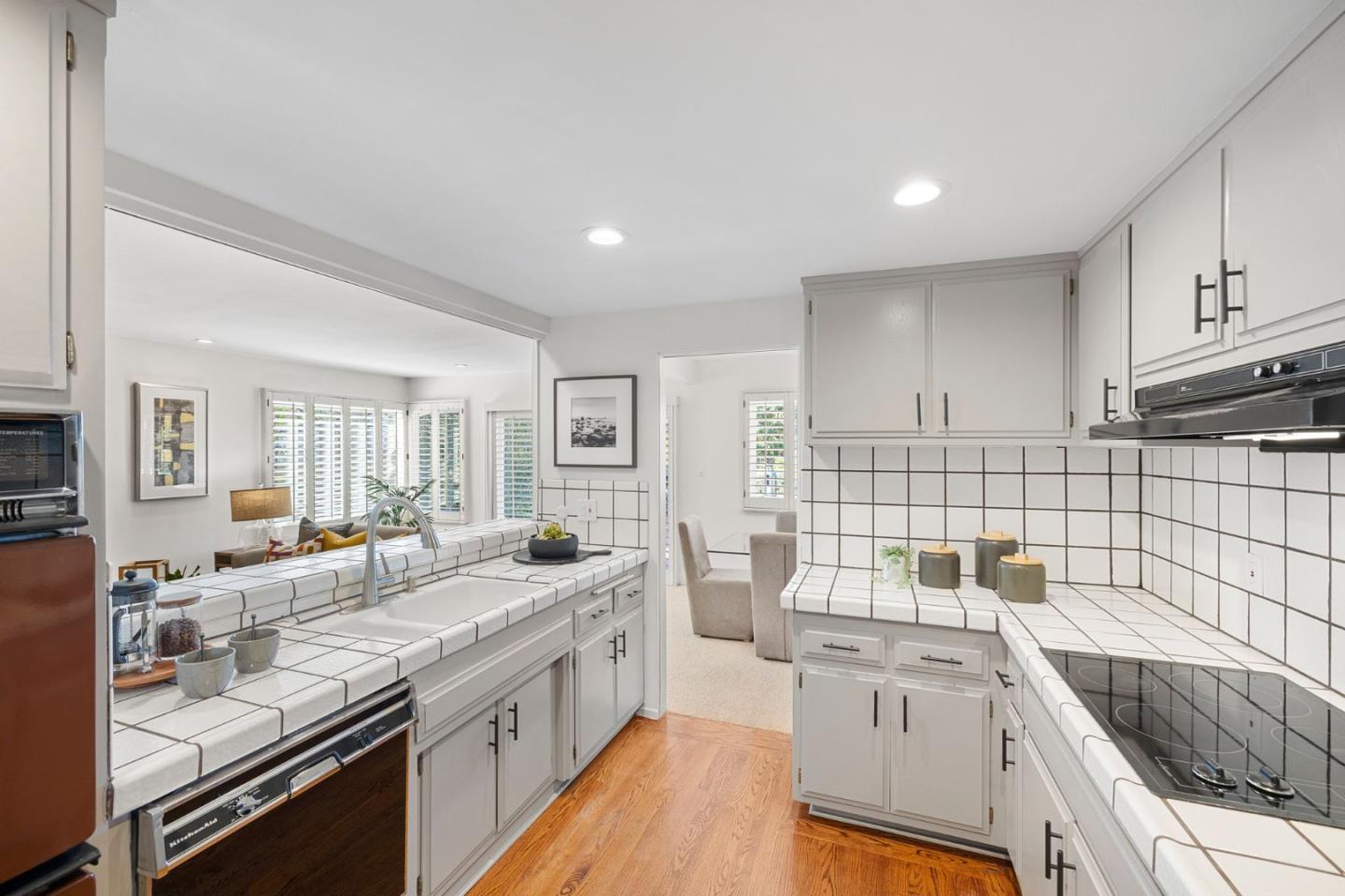 Detail Gallery Image 22 of 62 For 30 Conejo Dr, Millbrae,  CA 94030 - 3 Beds | 2 Baths