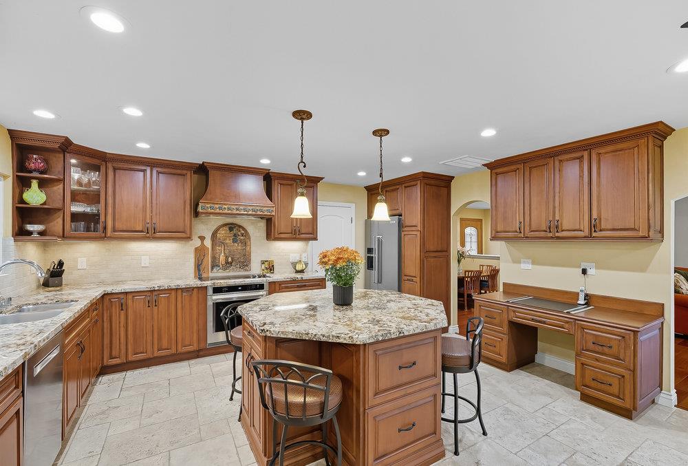 Detail Gallery Image 23 of 58 For 6698 Mount Pakron Dr, San Jose,  CA 95120 - 3 Beds | 2 Baths