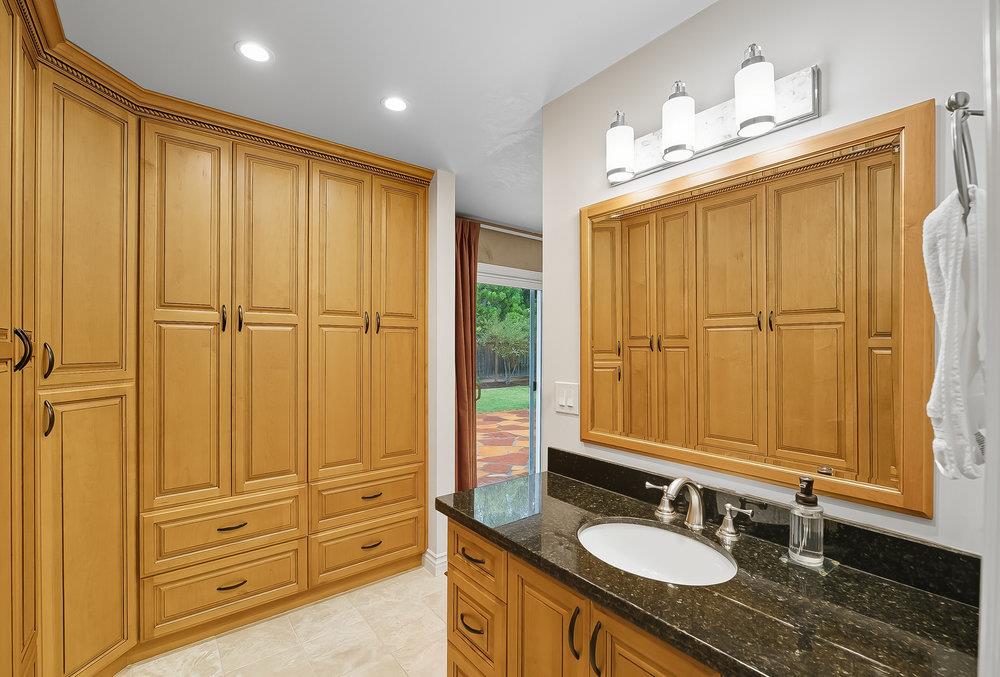 Detail Gallery Image 35 of 58 For 6698 Mount Pakron Dr, San Jose,  CA 95120 - 3 Beds | 2 Baths
