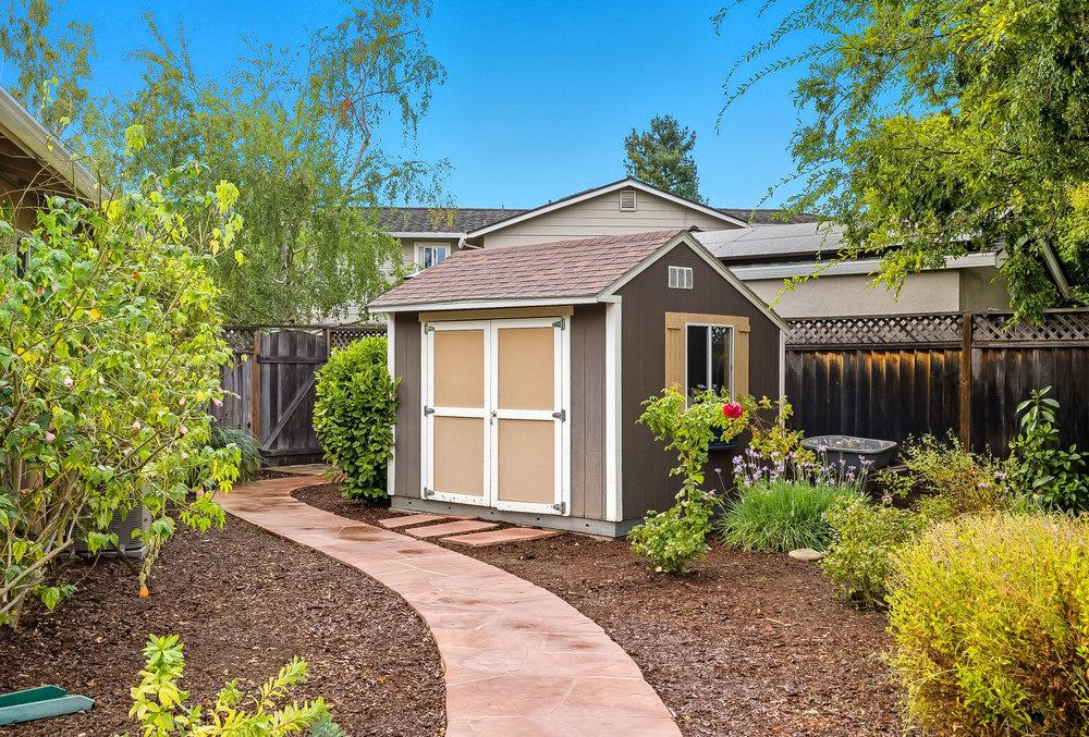 Detail Gallery Image 42 of 58 For 6698 Mount Pakron Dr, San Jose,  CA 95120 - 3 Beds | 2 Baths