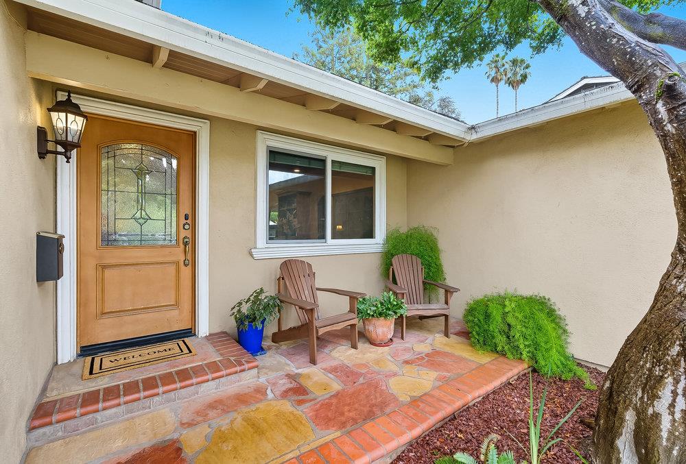 Detail Gallery Image 7 of 58 For 6698 Mount Pakron Dr, San Jose,  CA 95120 - 3 Beds | 2 Baths