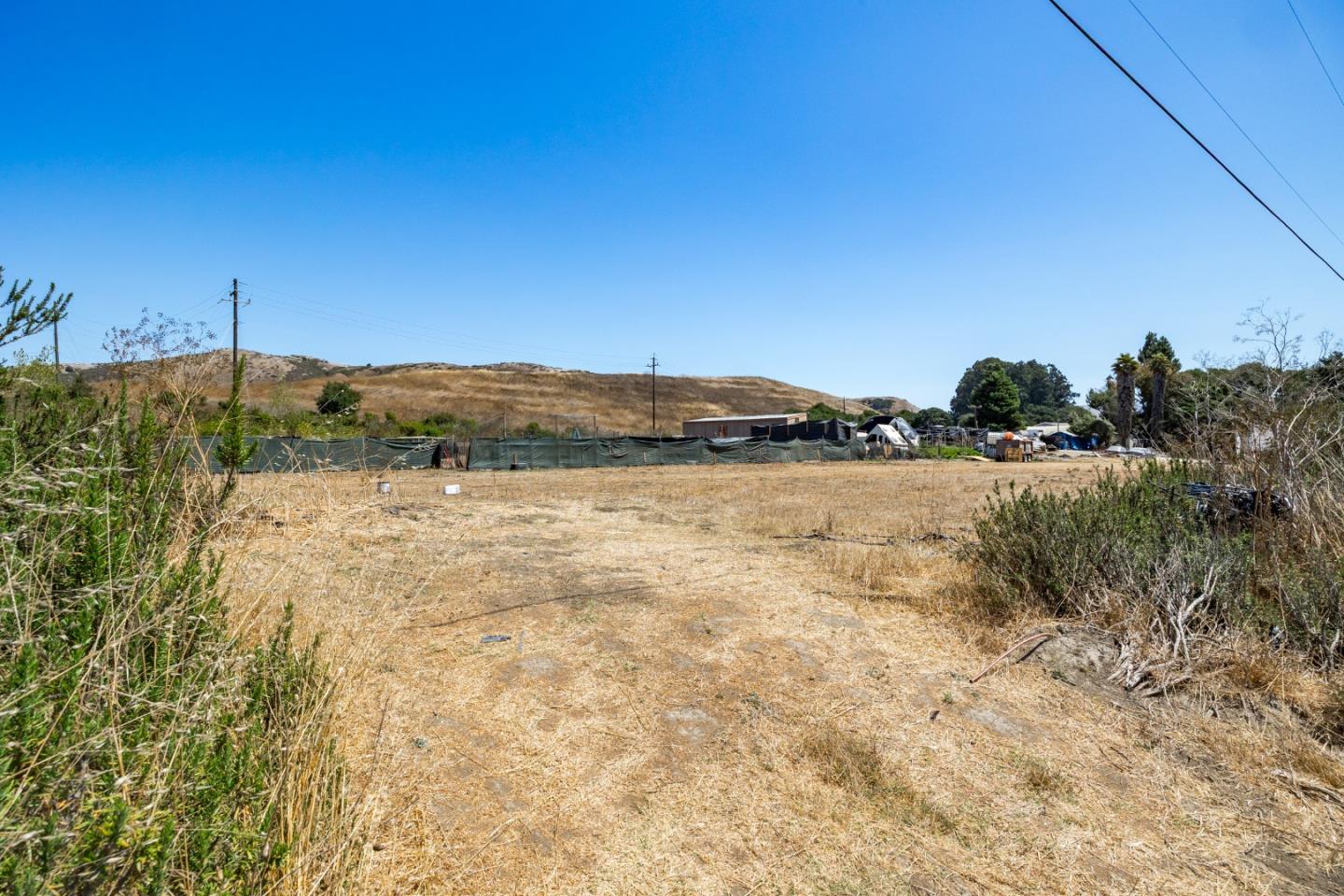 Detail Gallery Image 18 of 24 For 250 Old Chittenden Rd, Watsonville,  CA 95076 - 3 Beds | 2/1 Baths